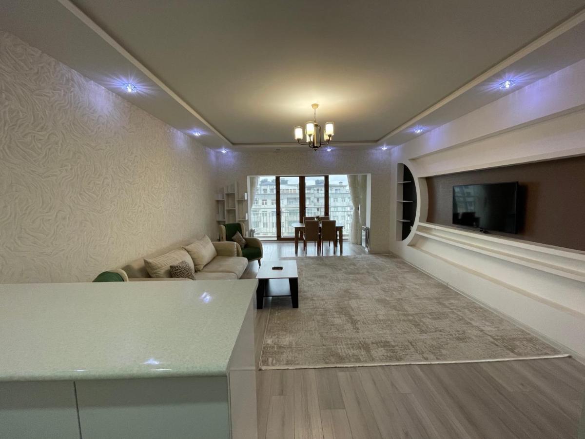 Park Azure Luxury Apartment Baku Bagian luar foto